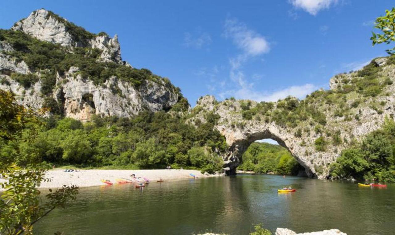 Le Mas De La Coste Saint-Sauveur-de-Cruzière Kültér fotó